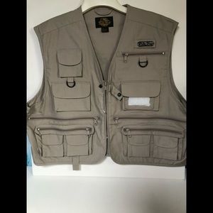 NWOT White River Men’s MultiPocket Fishing Vest